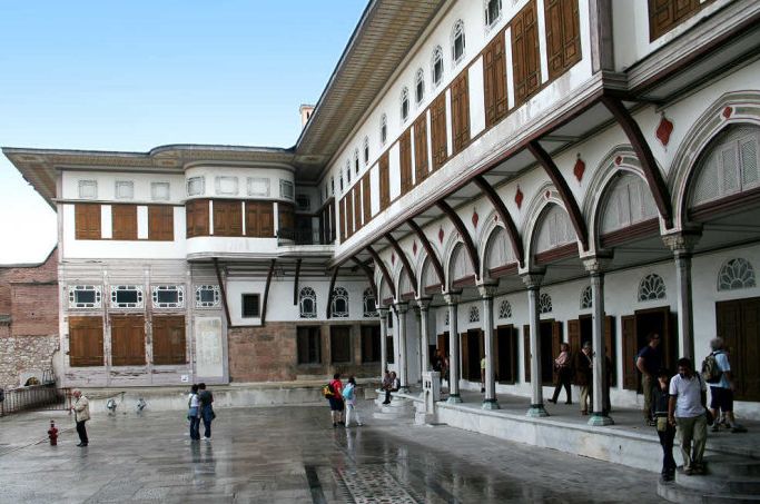 伊斯坦布尔:托普卡匹皇宫http://www.jianshe99.com/new/63_256/2010_8_13_du75411251111318010211232.shtml