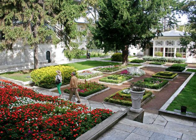 伊斯坦布尔:托普卡匹皇宫http://www.jianshe99.com/new/63_256/2010_8_13_du75411251111318010211232.shtml