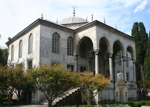 伊斯坦布尔:托普卡匹皇宫http://www.jianshe99.com/new/63_256/2010_8_13_du75411251111318010211232.shtml