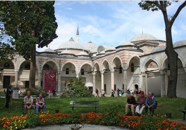 伊斯坦布尔:托普卡匹皇宫http://www.jianshe99.com/new/63_256/2010_8_13_du75411251111318010211232.shtml